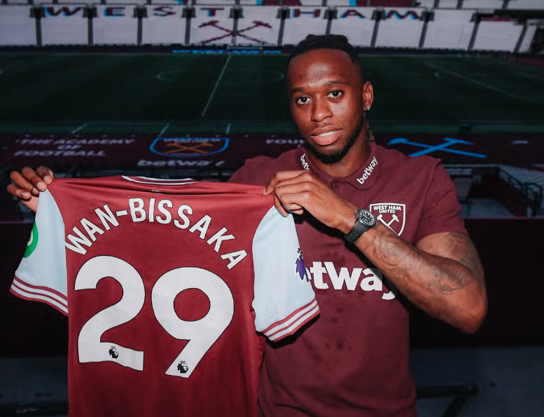 Wanas Bissaka persikelia į „West Ham United“ ir karjerą baigia „Raudonųjų velnių“ gretose